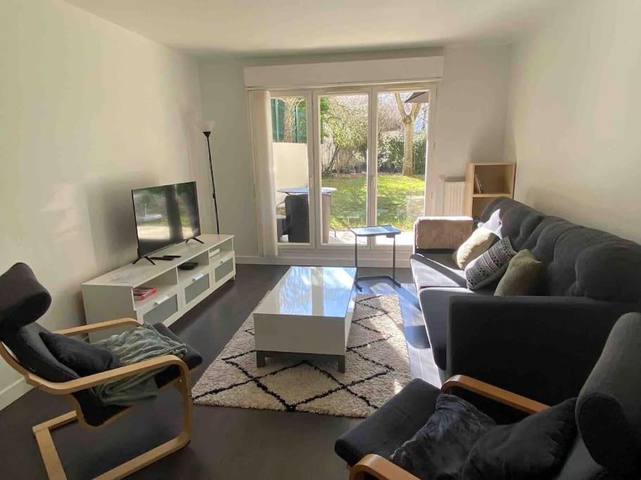 Noisy-Le-Grand Centre : Proche Disneyland Et Paris Apartment Ngoại thất bức ảnh