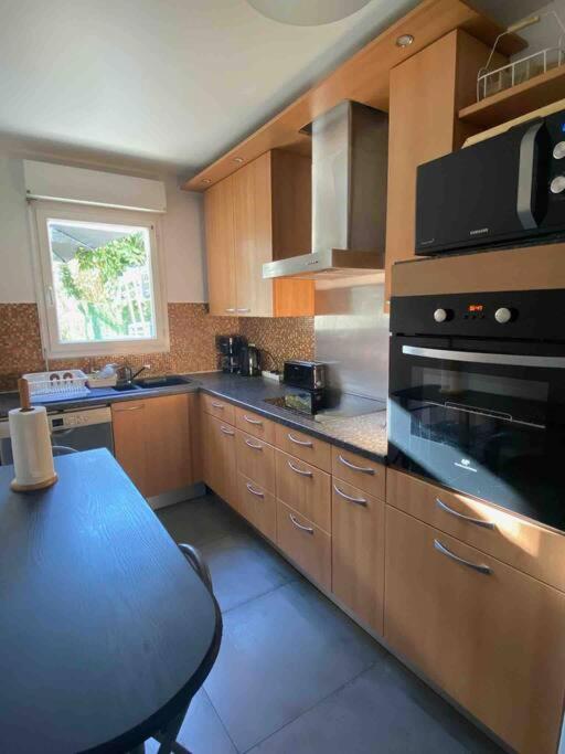Noisy-Le-Grand Centre : Proche Disneyland Et Paris Apartment Ngoại thất bức ảnh